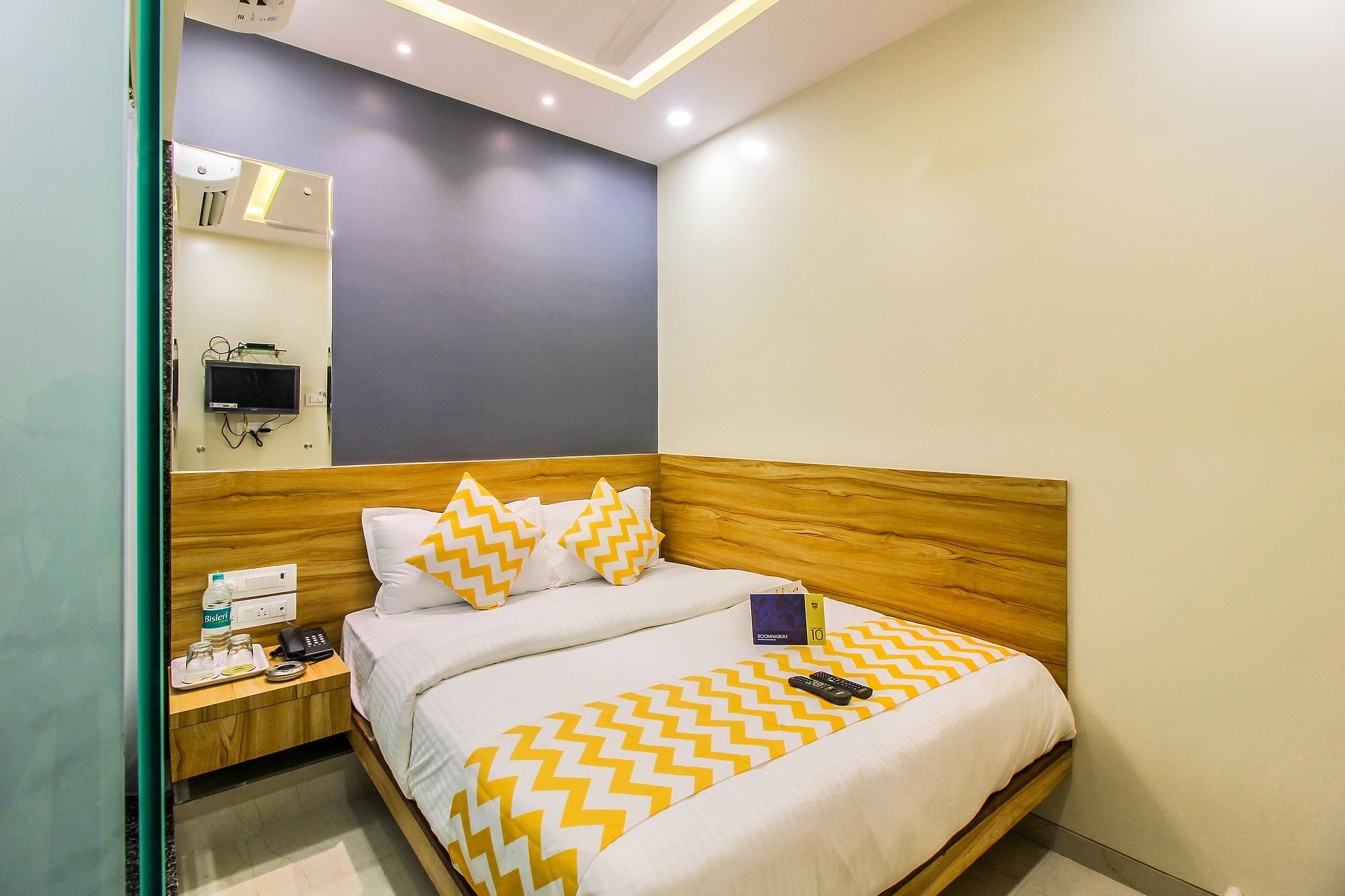Отель Fabexpress Marol Metro - Nr Mumbai International Airport Экстерьер фото